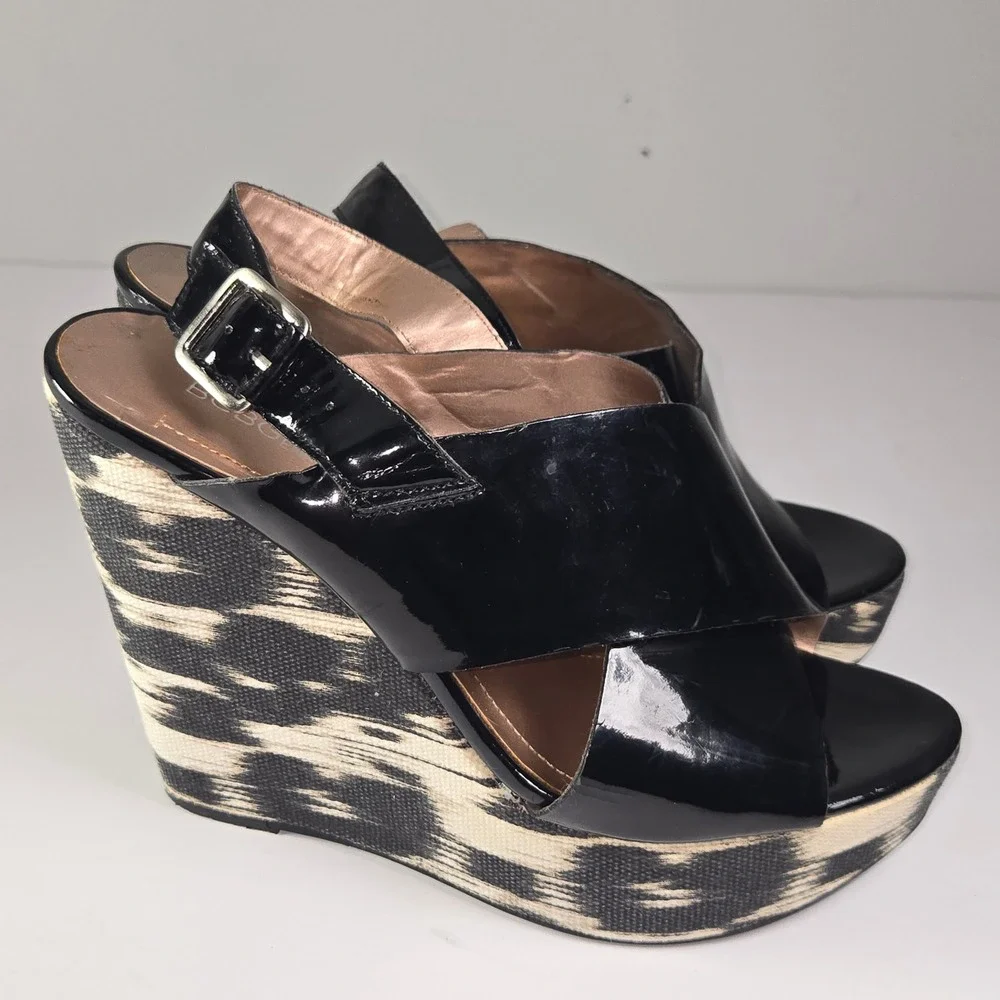 BCBGeneration Black Patent Leather Wedge Sandals Ankle Strap Size 7.5